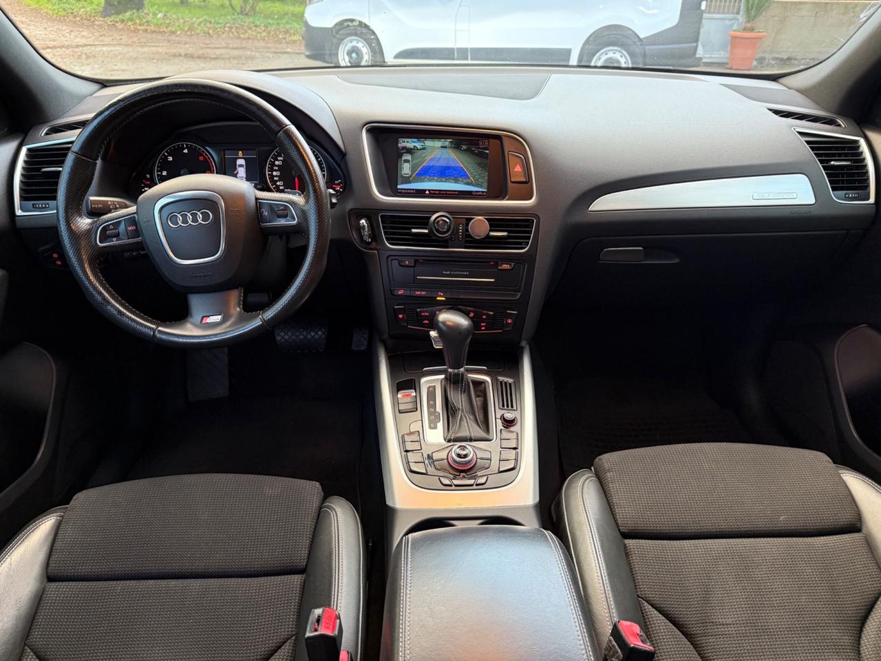 Audi Q5 3.0 V6 TDI S-Line con tetto apribile