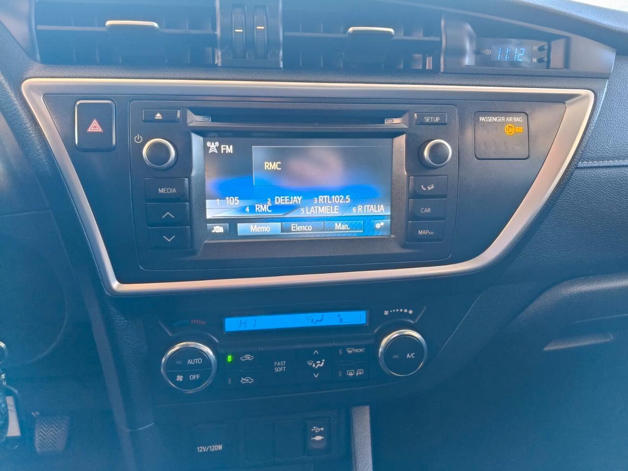 Toyota Auris 1.4 D-4D Lounge