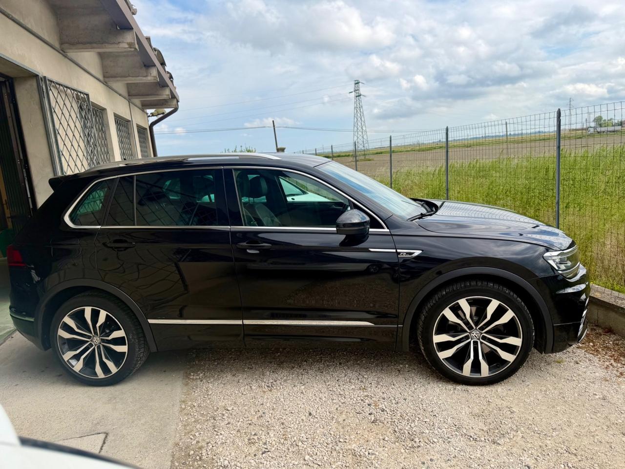 Volkswagen Tiguan 2.0 BiTDI SCR DSG 4MOTION Advanced R-Line BMT