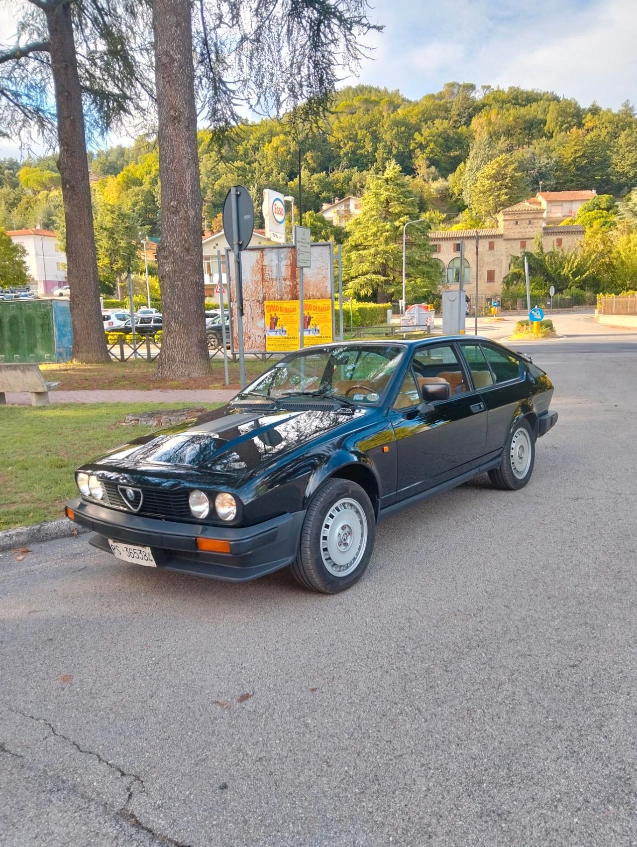Alfa Romeo GTV 2500 v6