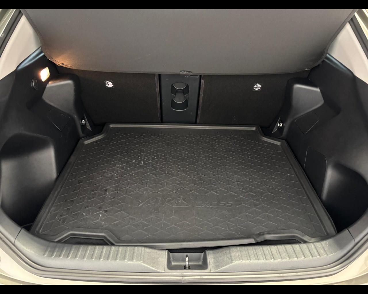 TOYOTA Yaris Cross - Yaris Cross 1.5h Premiere fwd 116cv e-cvt