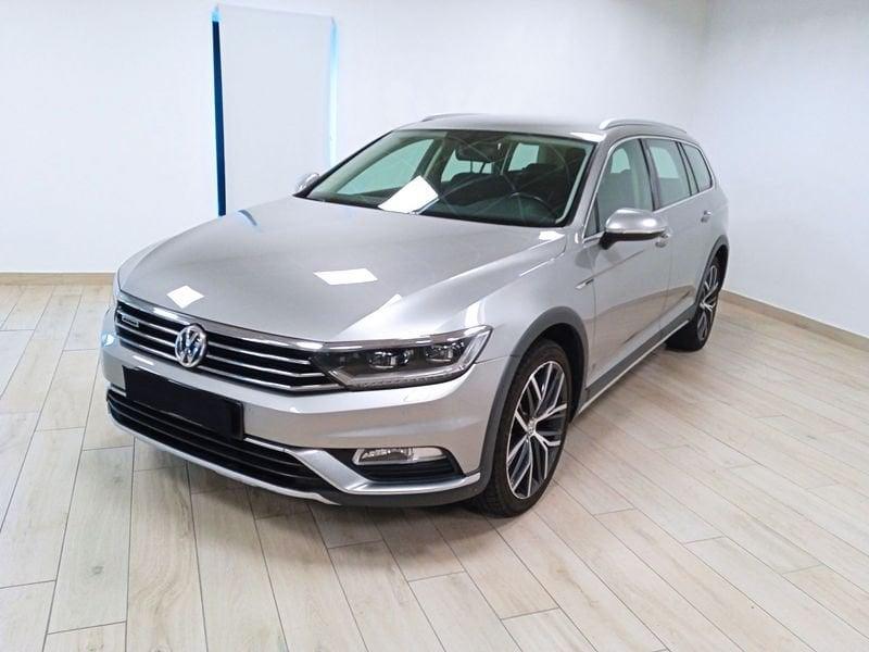 Volkswagen Passat 8ª serie Business Alltrack 2.0 TDI 190 CV 4MOTION DSG Exec.BMT