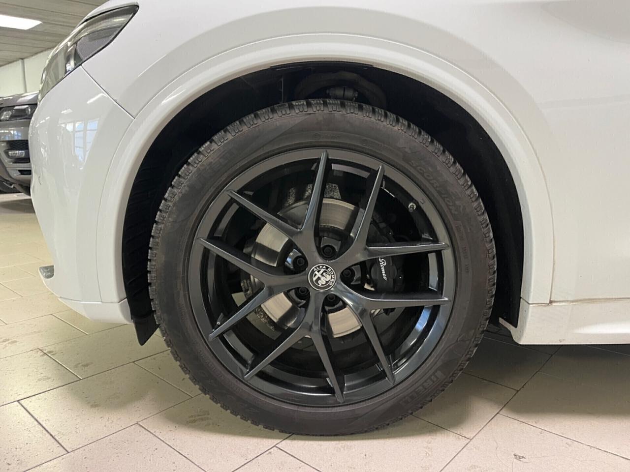 Alfa Romeo Stelvio 2.2 210 CV AT8 Q4 Veloce
