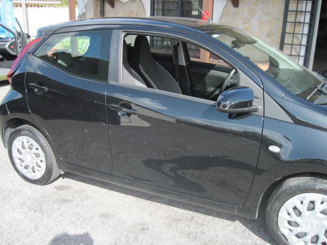 Toyota Aygo Connect 1.0 VVT-i 72 CV SOLO KM 30000