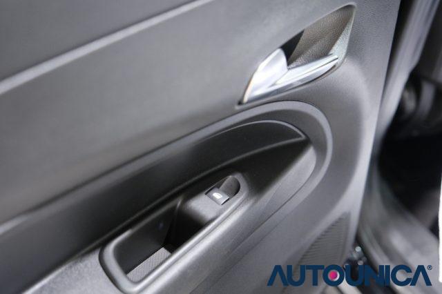 JEEP Avenger 1.2 TURBO 100 CV LONGITUDE FARI LED NEOPATENTATI