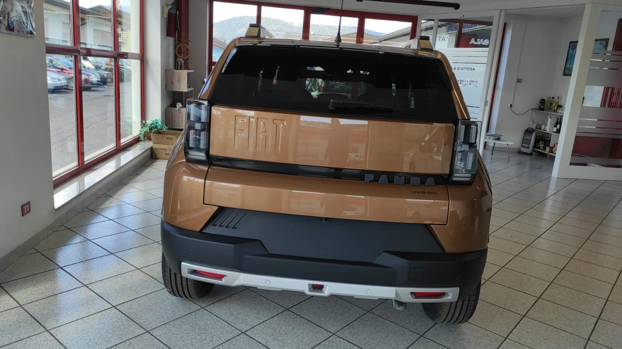 FIAT GRANDE PANDA IBRIDA LA PRIMA