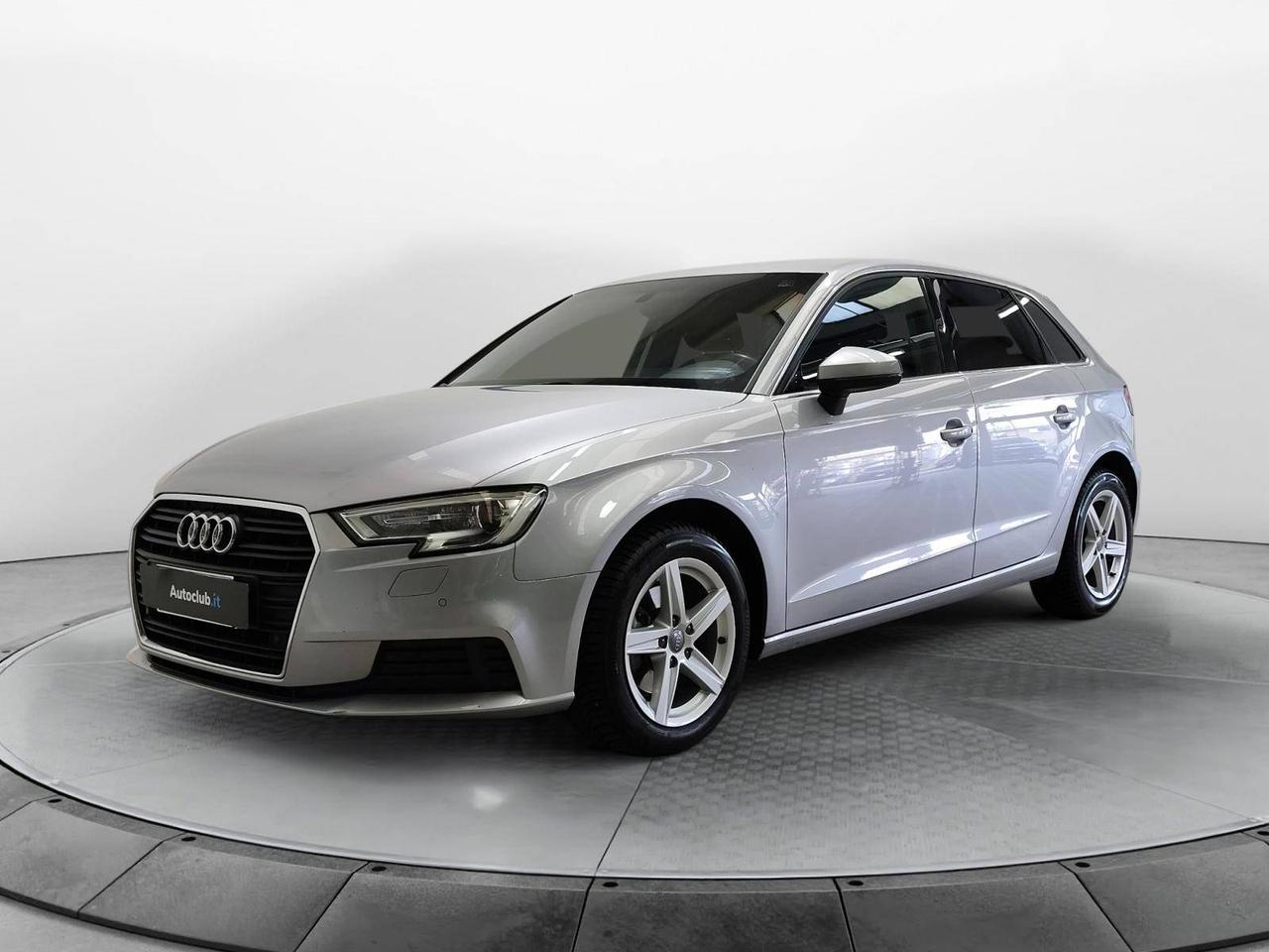 Audi A3 Sportback 30 1.5 g-tron Business 131cv