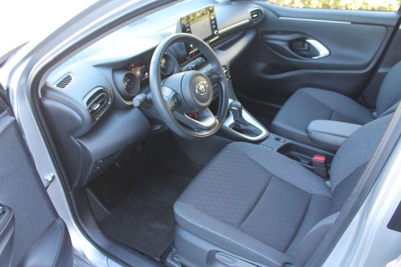 Toyota Yaris Hybrid Trend MY22