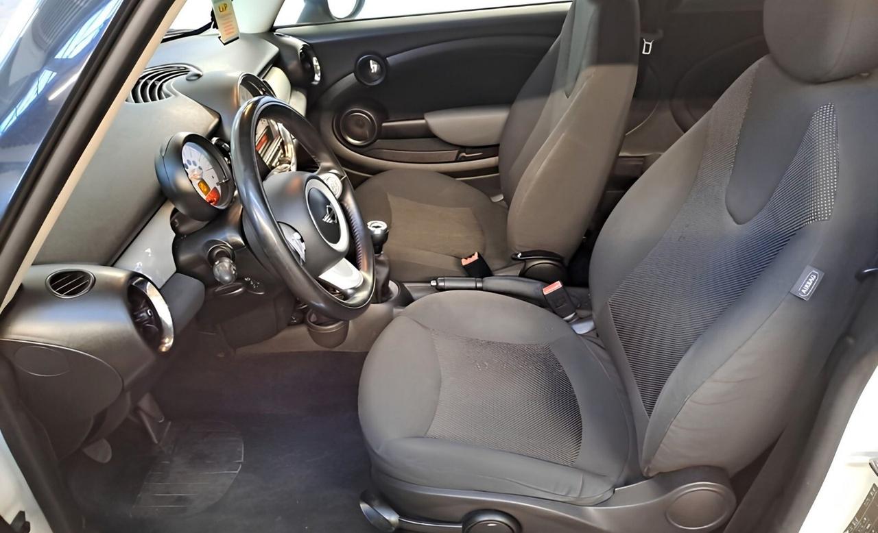 Mini 1.6 16V Cooper D
