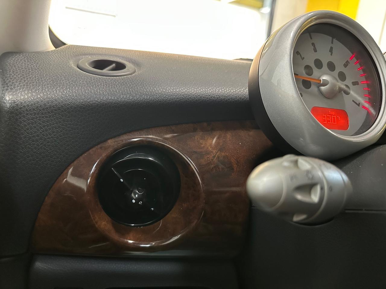 Mini 1.4 tdi One D de luxe