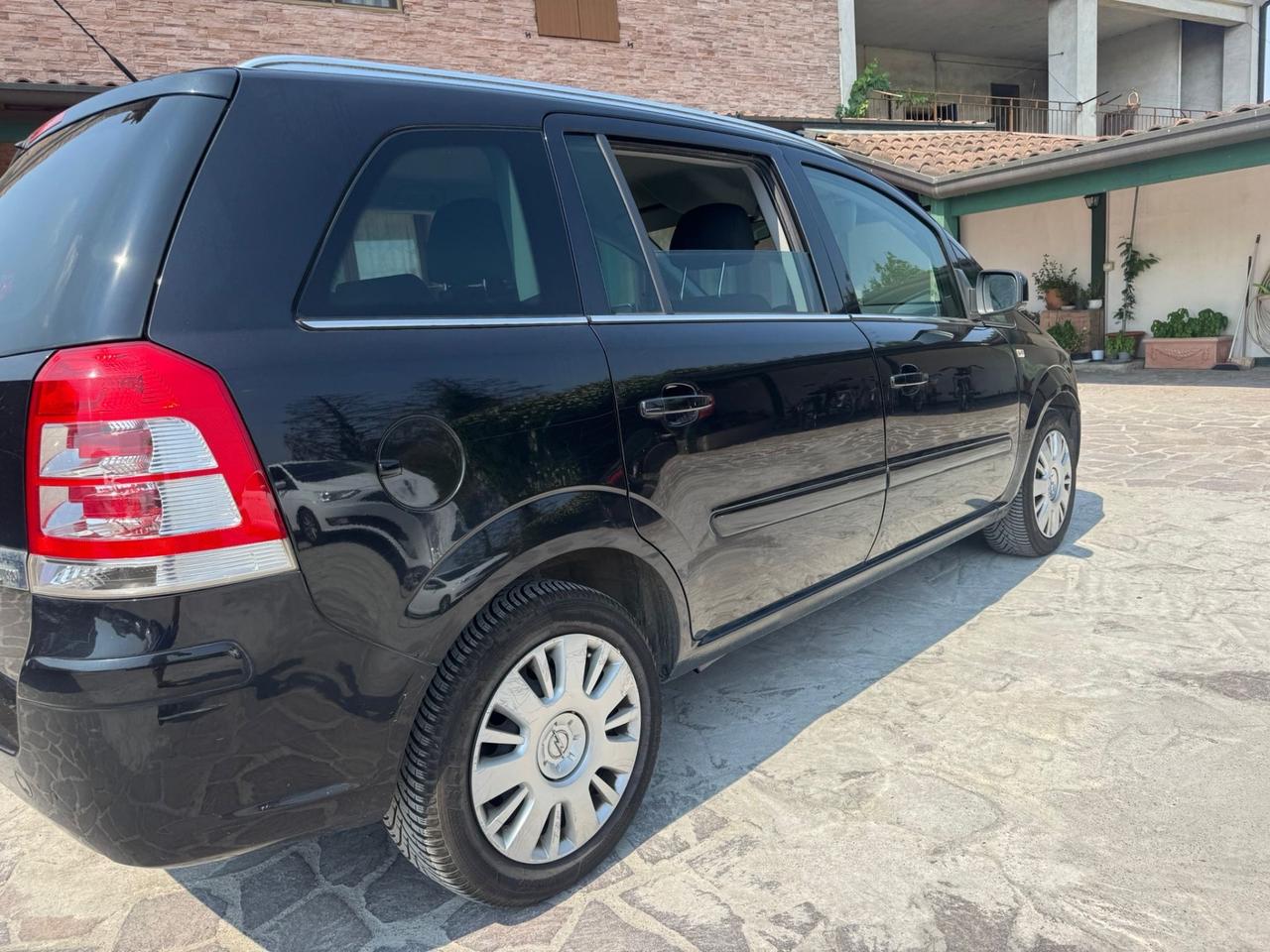 Opel Zafira 1.6 16V ecoM 150CV Turbo One