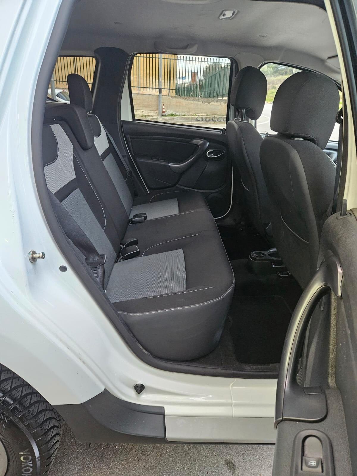 Dacia Duster 1.5 dCi 80kw 110cv FULL NAVI Retrocamera