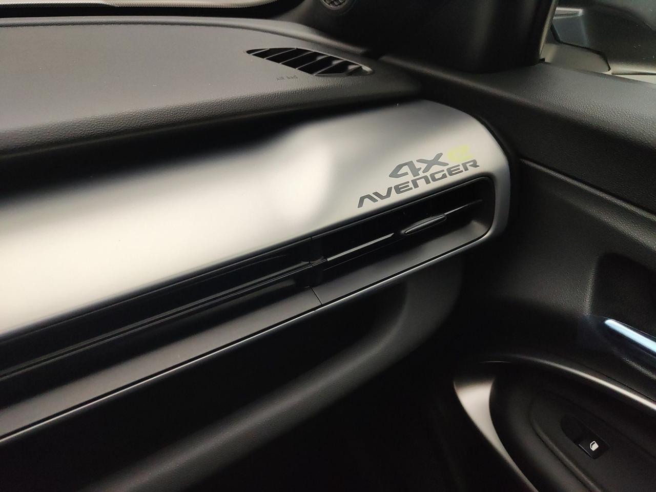 JEEP Avenger 1.2 145CV UPLAND 4XE EDCT6