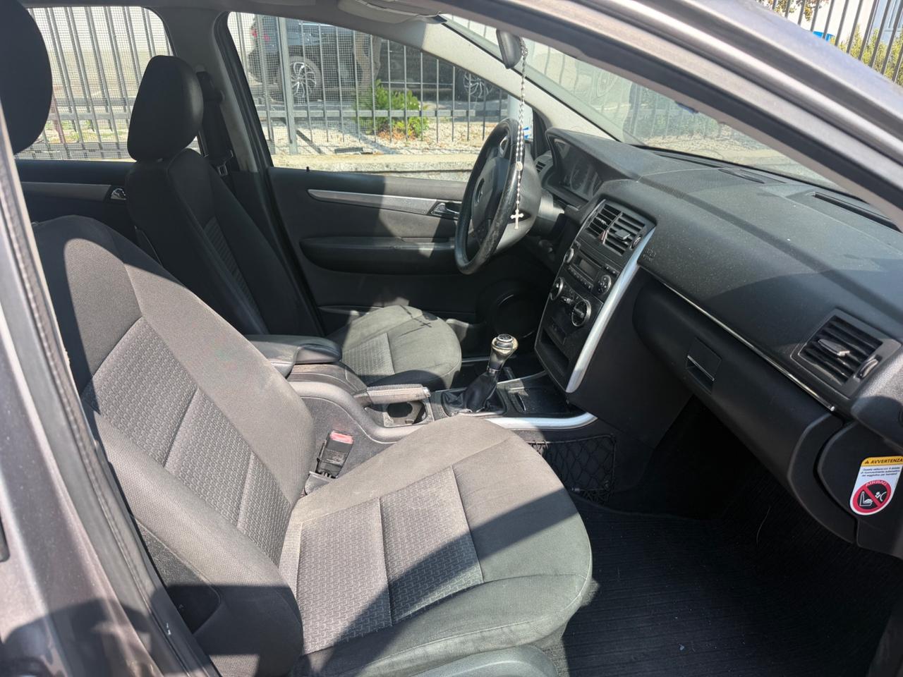 MERCEDES CLASE B 200CDI 140CV INCIDENTATATO