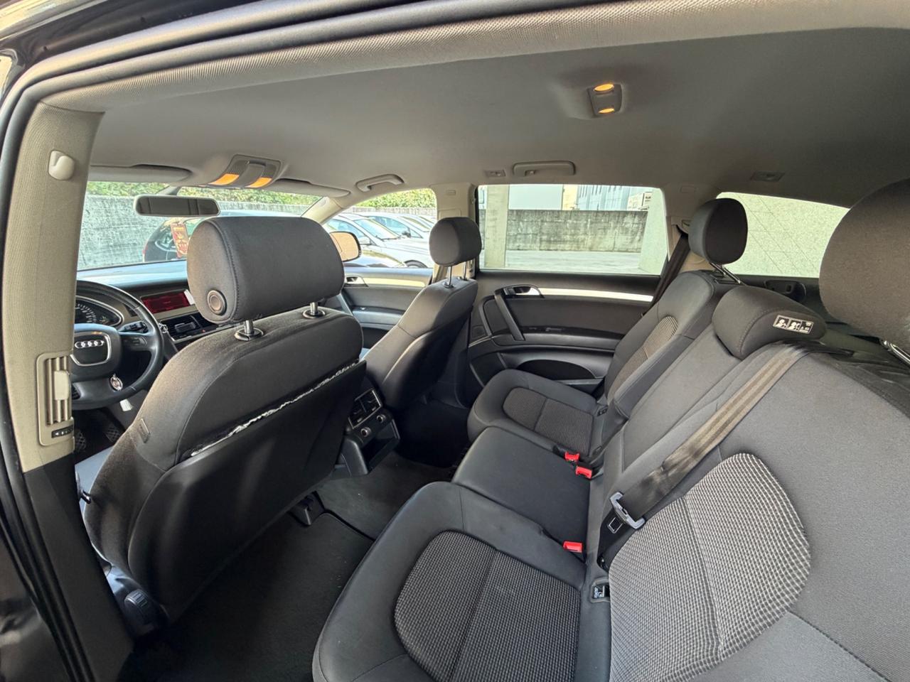 Audi Q7 3.0 V6 TDI 233CV quattro tiptronic