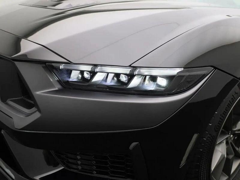Ford Mustang 5.0 V8 453CV Dark Horse