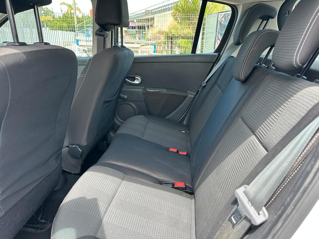 Renault Clio 1.2 16V 5 porte GPL Dynamique-2010