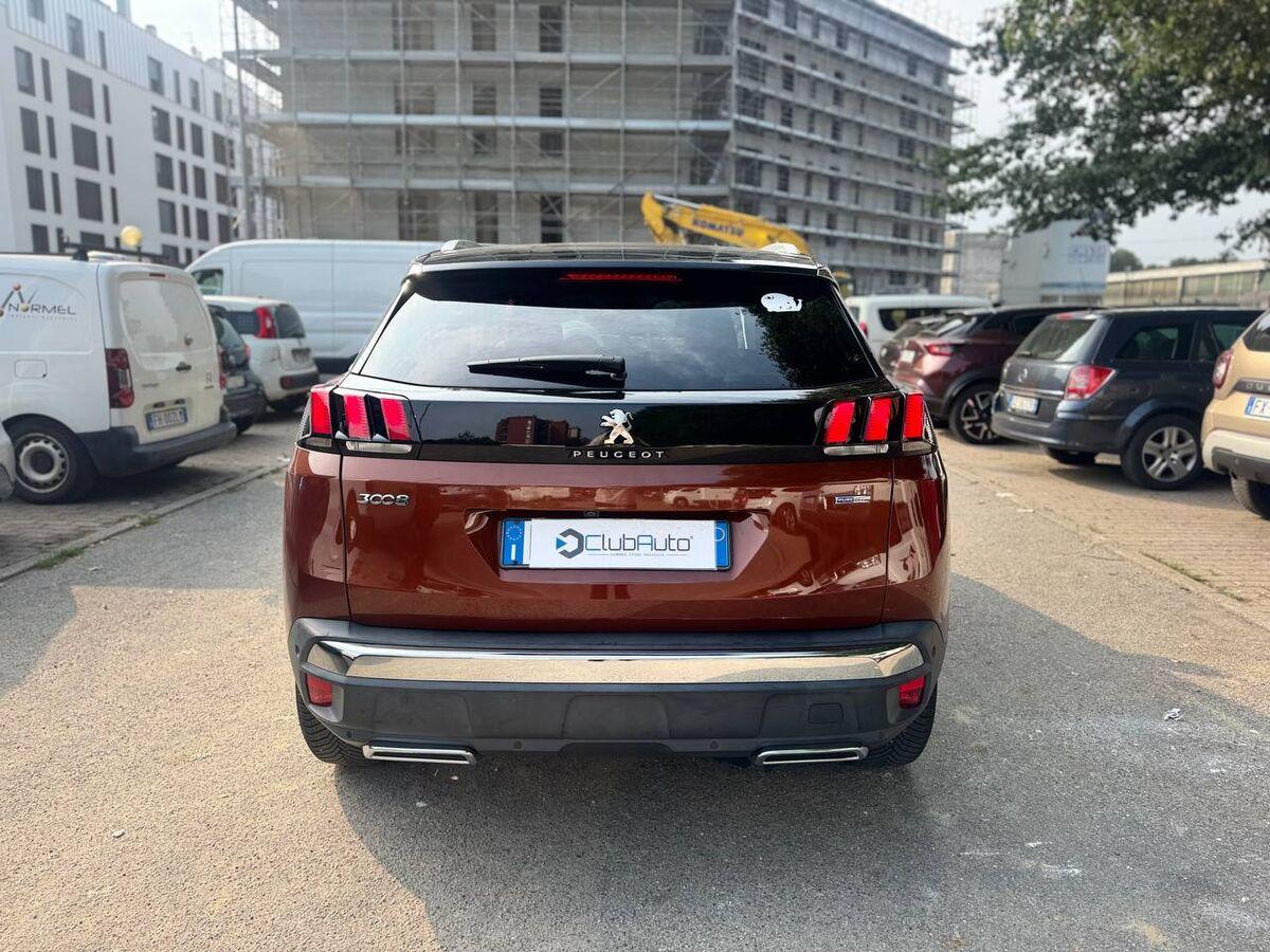 Peugeot 3008 1.2 pt t Active s&s 130cv