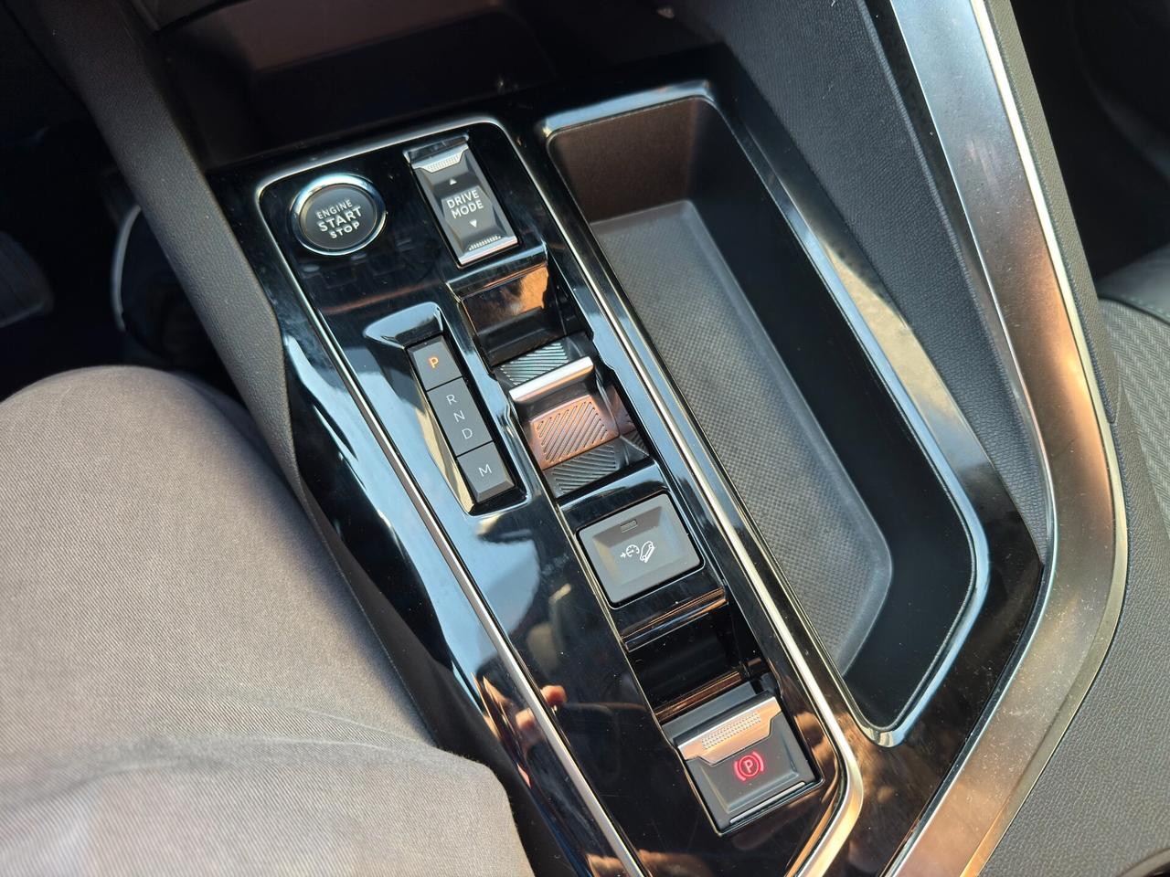 Peugeot 5008 - 7 posti - 1.5 BlueHDi 130CV Diesel Euro 6 S&S EAT8 cambio automatico - Allure Pack