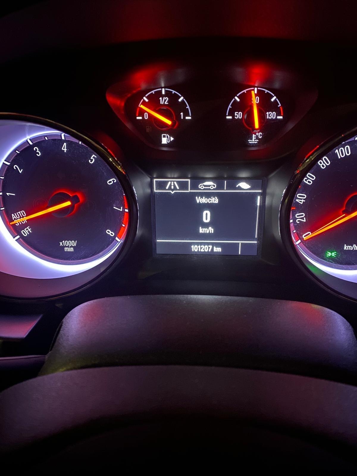 Opel Astra 1.4 100CV Sports Tourer Cosmo