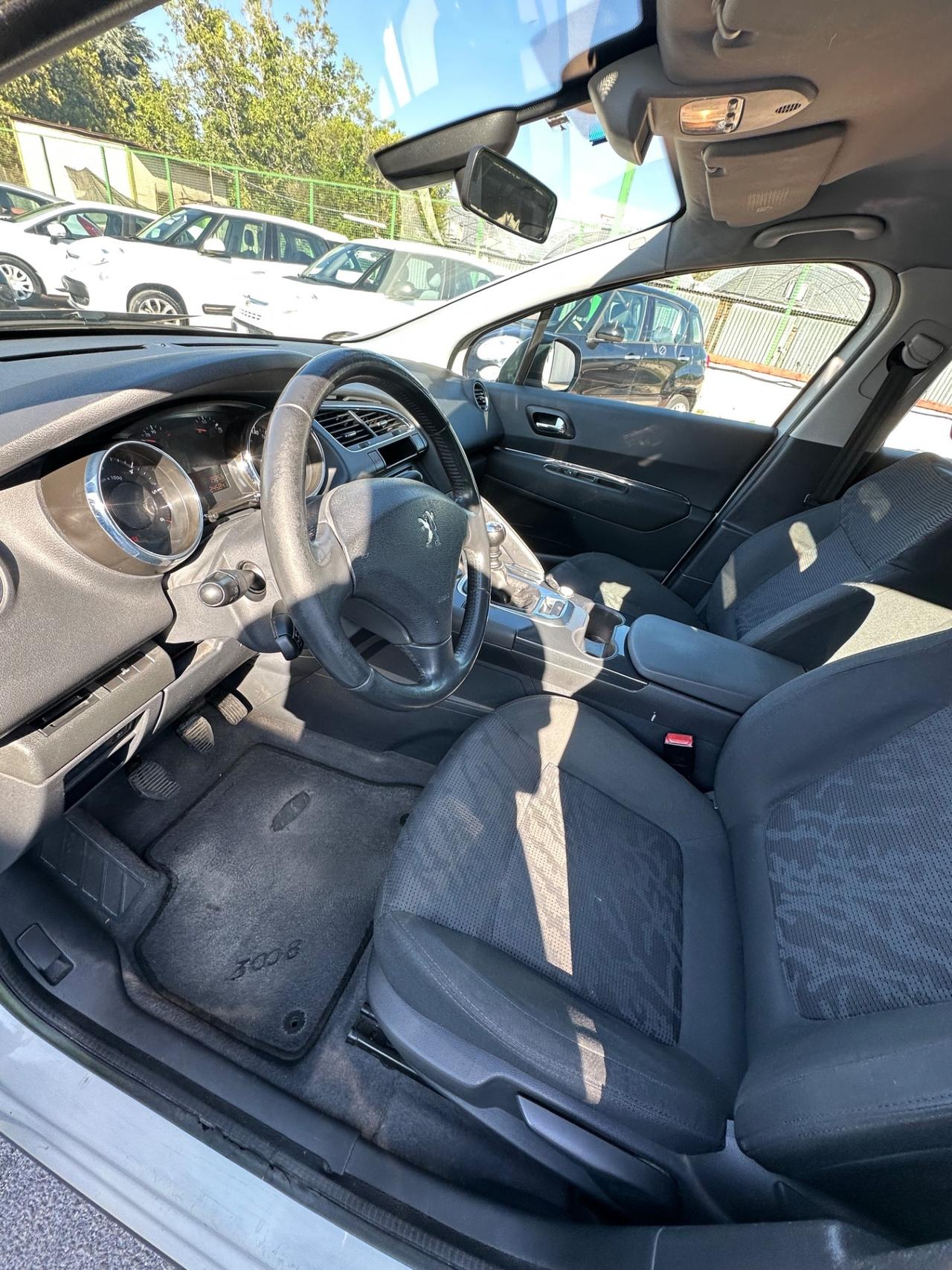 Peugeot 3008 1.6 HDi 112CV Business
