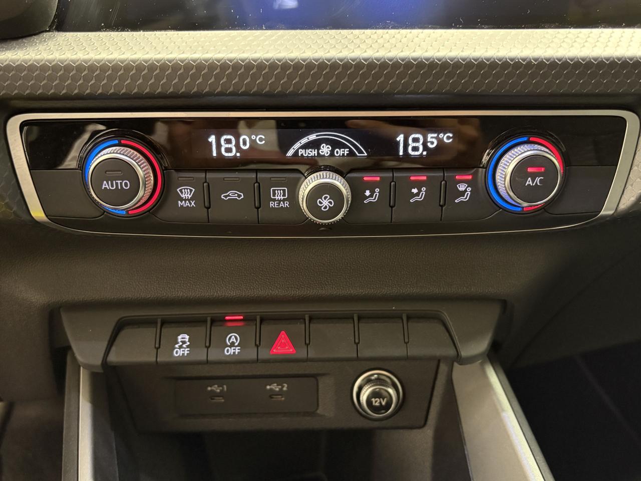 AUDI A1 SPORTBACK 30 TFSI S-TRONIC S-LINE EDITION