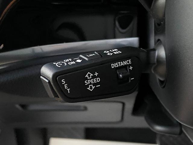 AUDI Q3 35 2.0 TDI S tronic Business Advanced COCKPIT