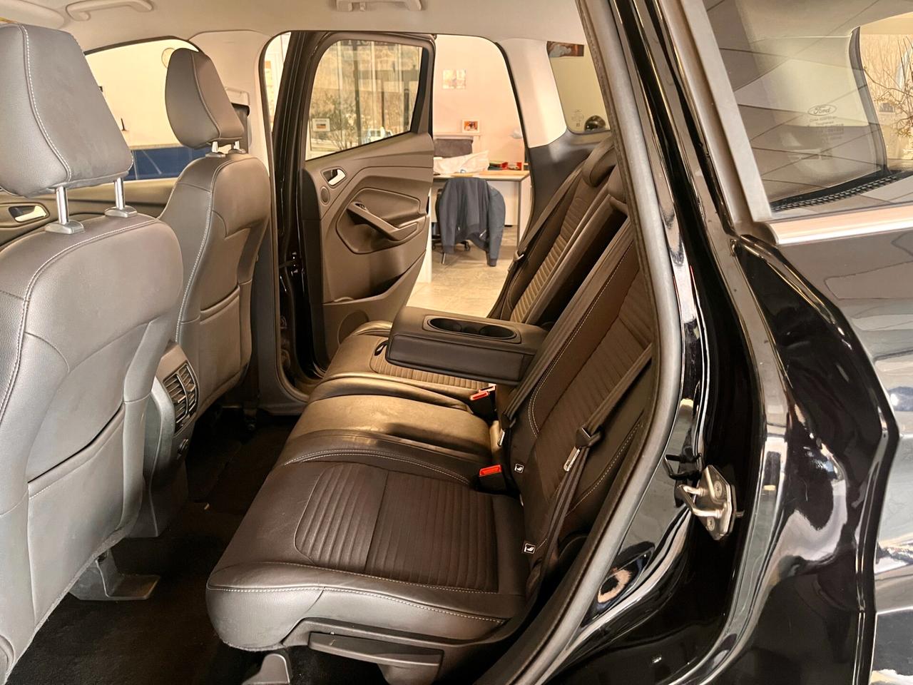 Ford Kuga 2.0 TDCI 150 CV S&S 4WD Titanium