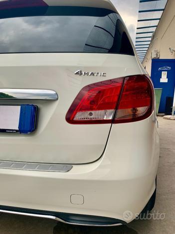 MERCEDES-BENZ B 200 d Automatic 4Matic Executive