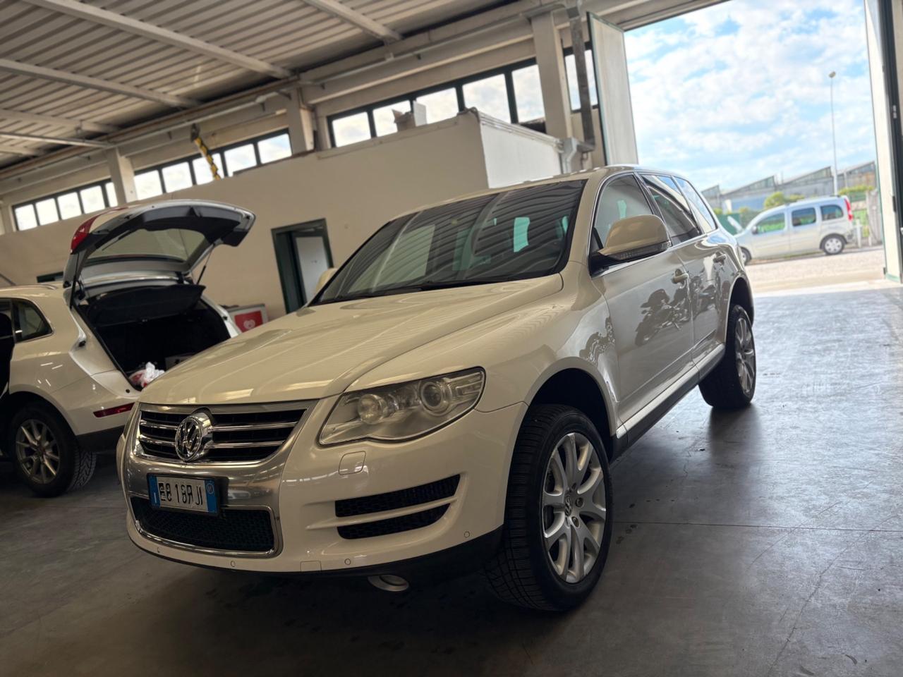Volkswagen Touareg 3.0 TDI tiptronic 2010