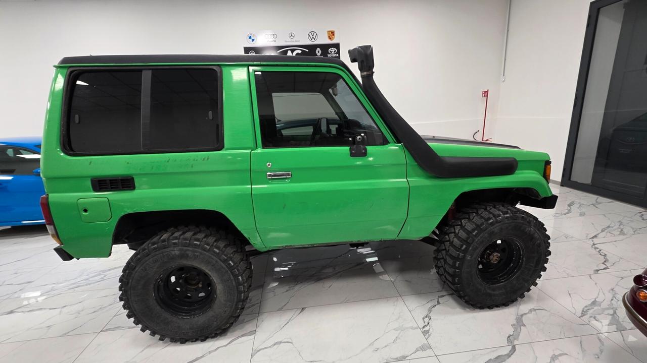 Toyota Land Cruiser II 2.4 turbodiesel SW LJ70