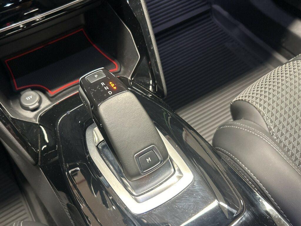 Peugeot 2008 1.2 PureTech GT EAT