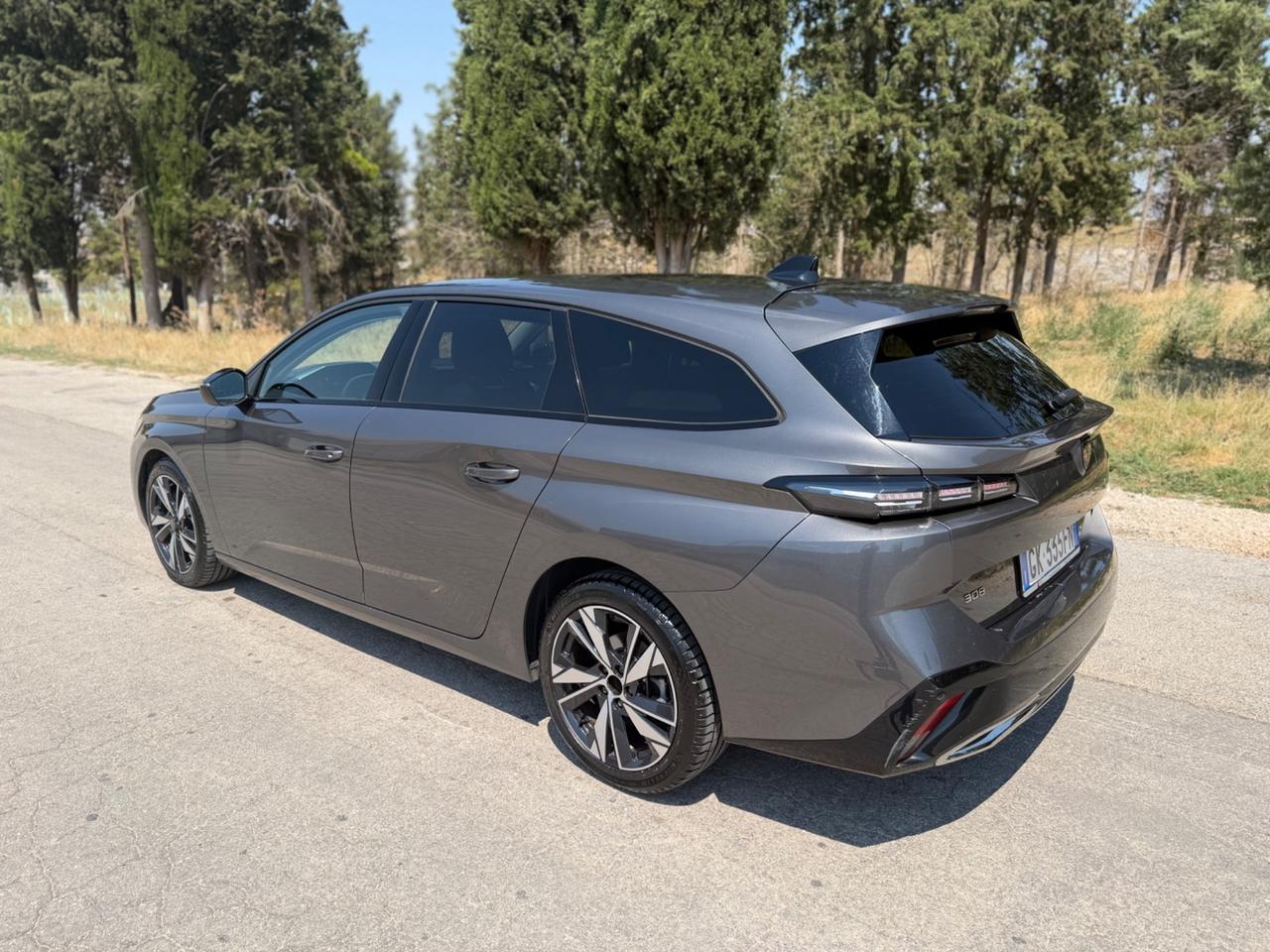 Peugeot 308 BlueHDi 130 S&S EAT8 SW Allure