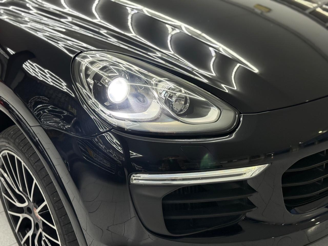 Porsche Cayenne 3.0 Diesel Platinum Edition