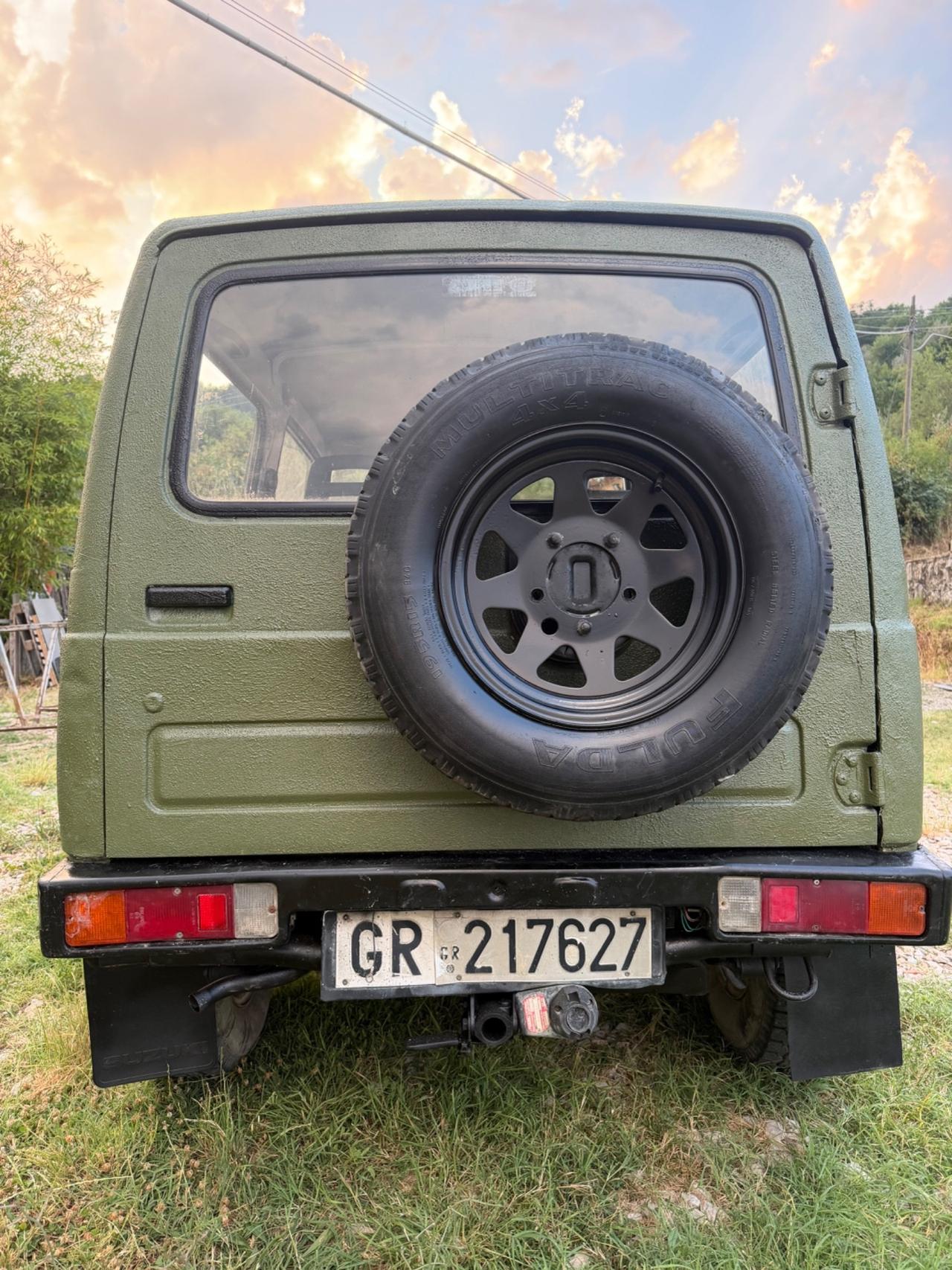 Suzuki SJ 410 SJ413 Berlina Sport