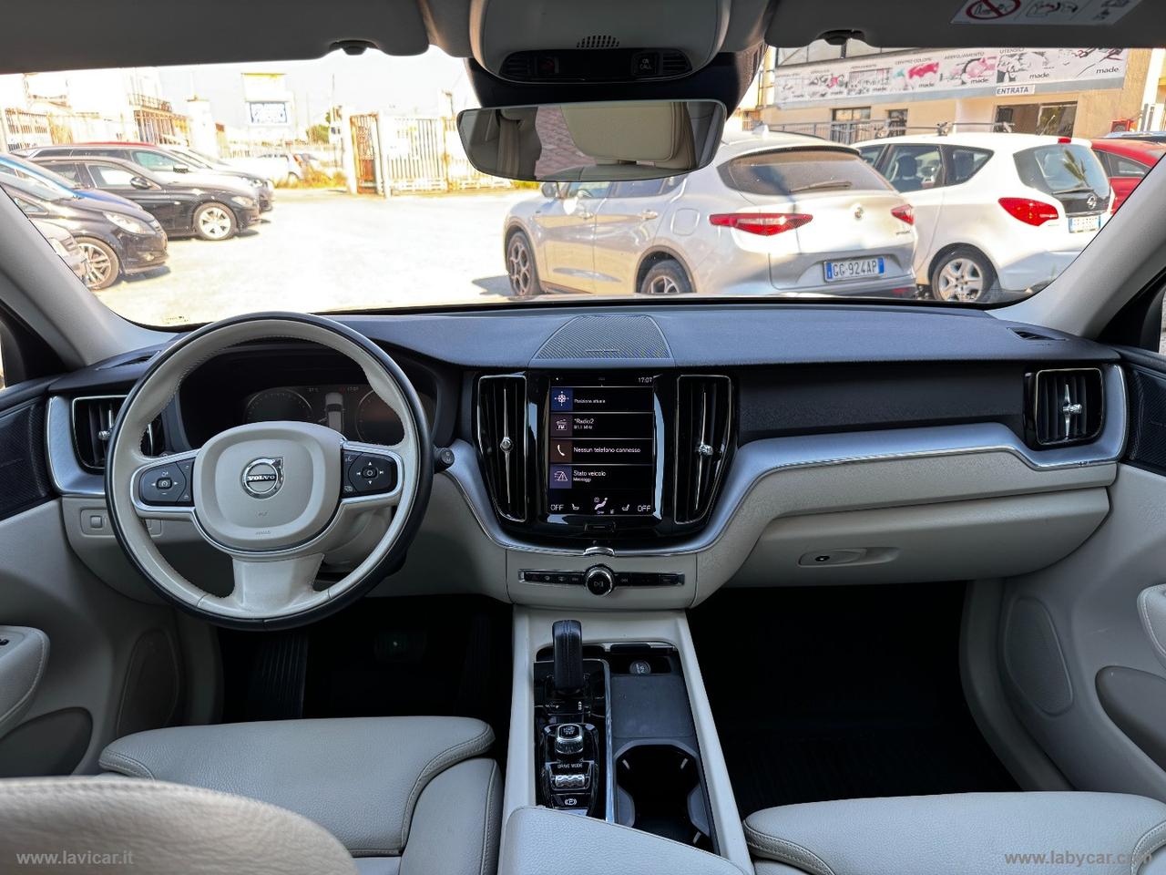 VOLVO XC60 B4