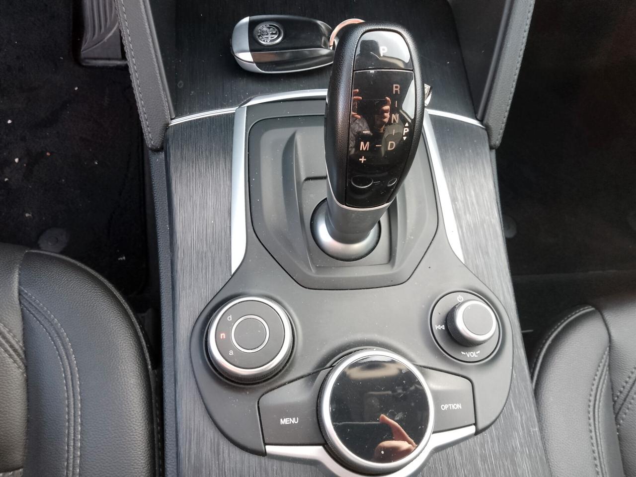 Alfa Romeo Stelvio 2.2 Turbodiesel 160 CV AT8