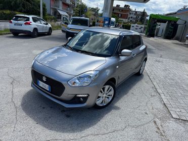 Suzuki Swift 1.2 benzina hybrid 4 cilindri
