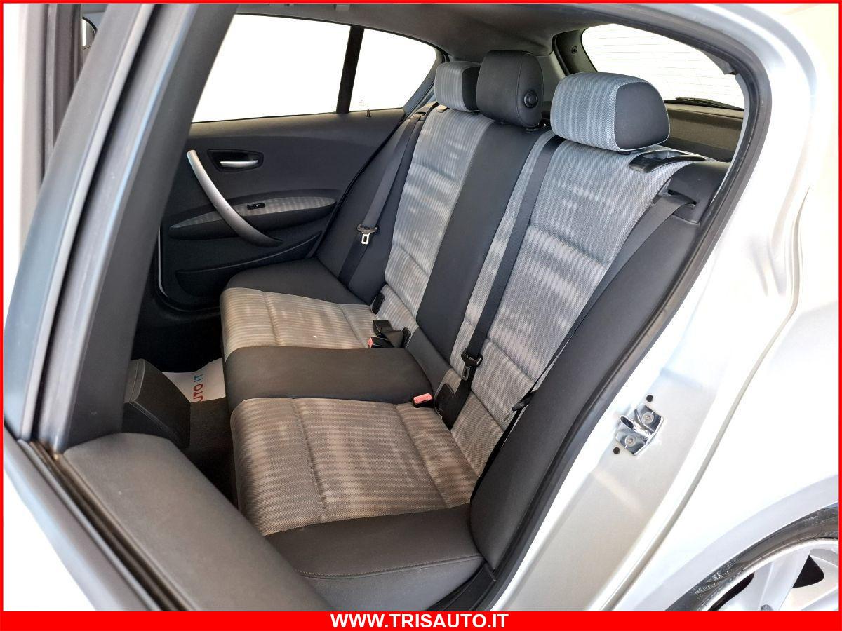 BMW 120d 2.0 Attiva (TETTUCCIO APRIBILE)