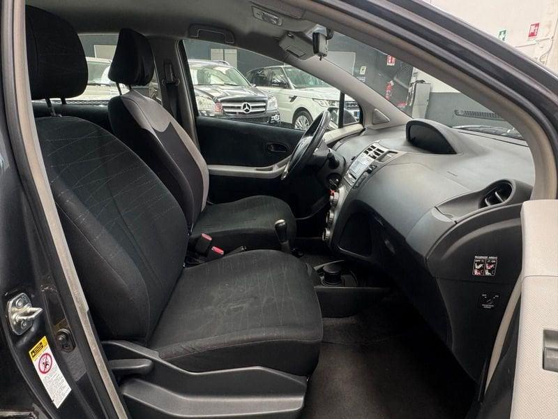 Toyota Yaris Yaris 5p 1.3 Sol