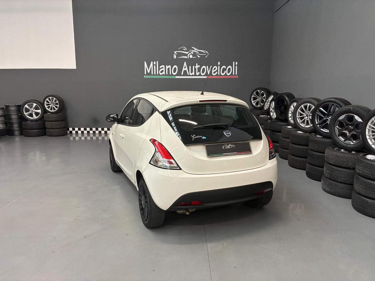 Lancia Ypsilon 1.2 69 CV 5 porte GPL Ecochic Elefantino