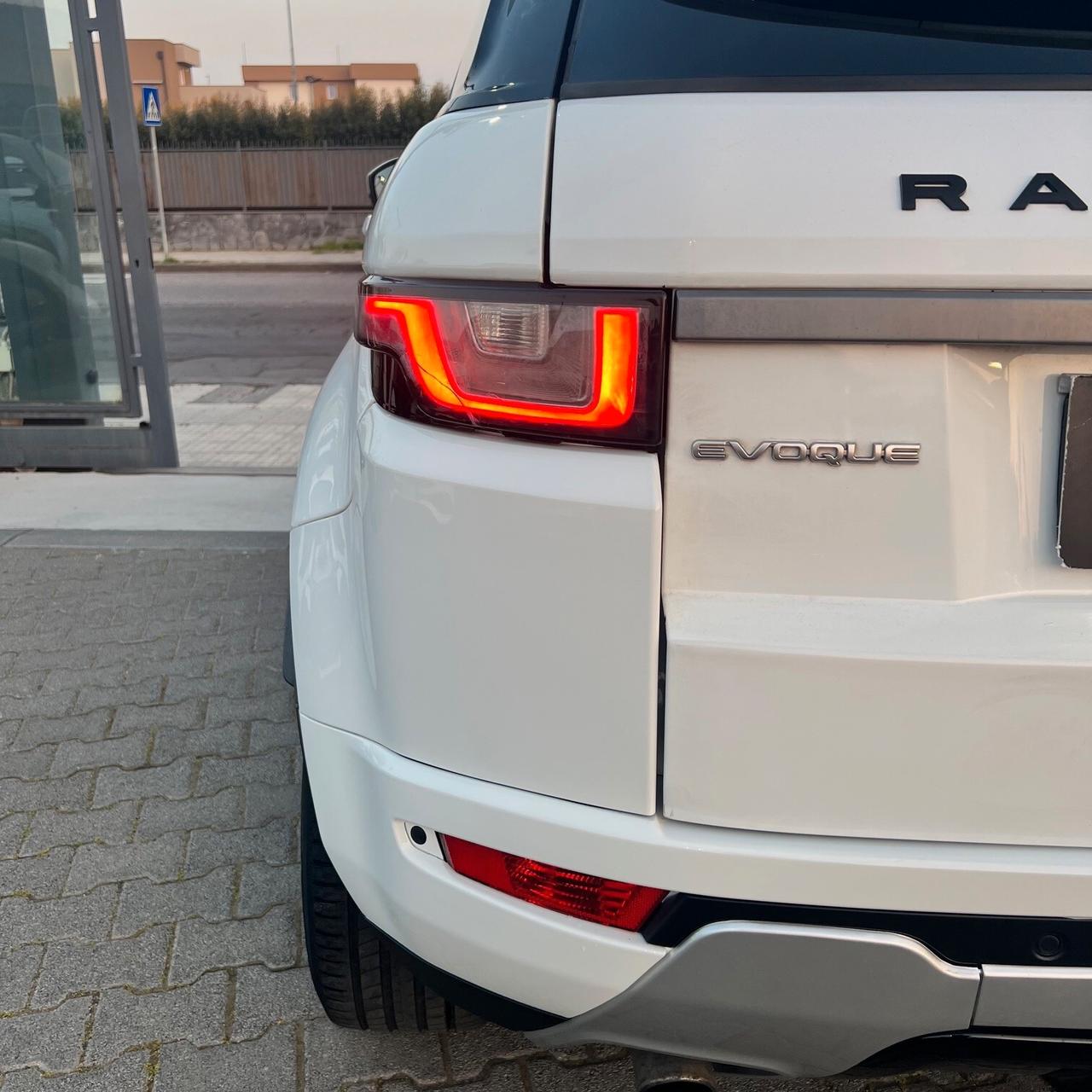 Land Rover Range Evoque 2.0 TD4 180 CV 5p. Autobiography