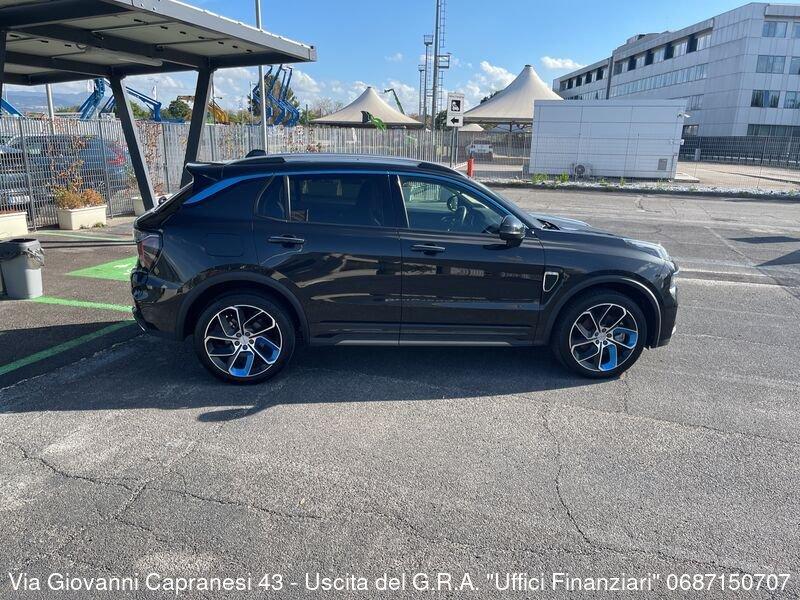 Lynk & Co 01 01 PHEV