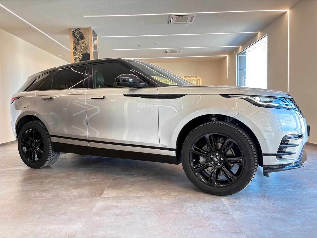 Land Rover Range Velar 2.0D I4 240 CV R-Dynamic HSE