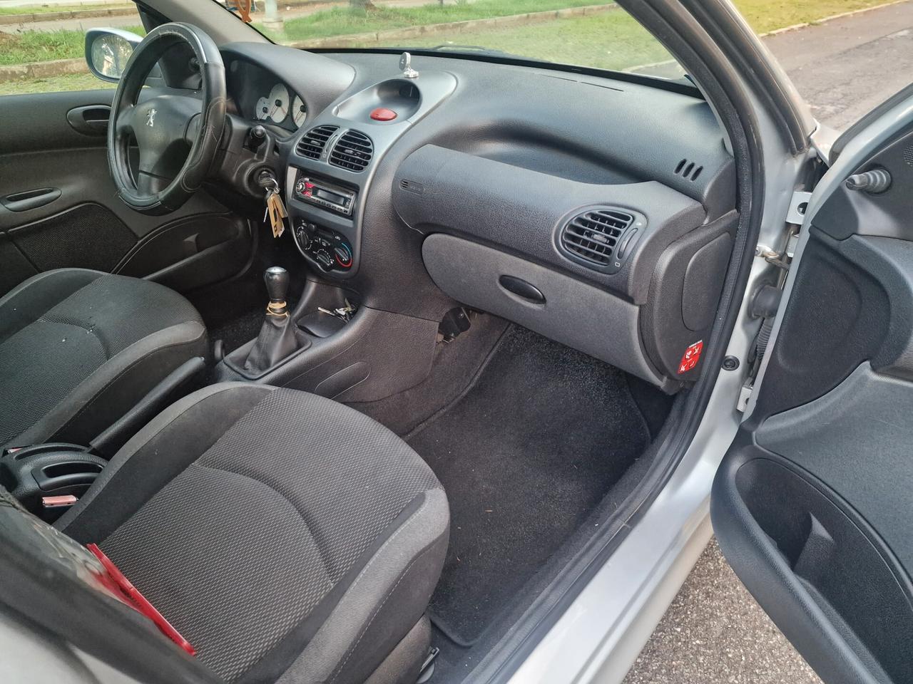 Peugeot 206 1.4 5p. Enfant Terrible