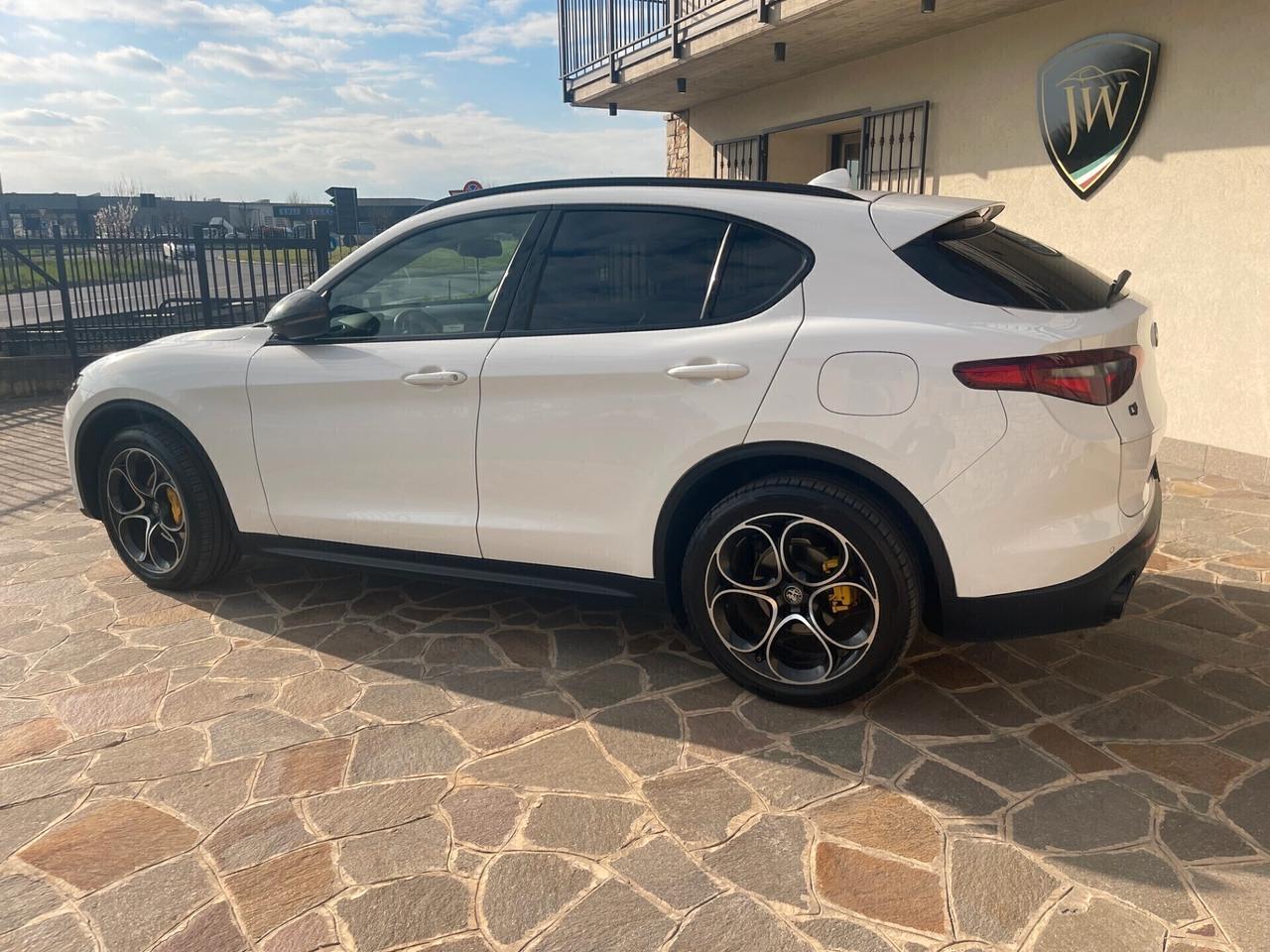 Alfa Romeo Stelvio 2.2 Turbodiesel 210 CV AT8 Q4 Executive