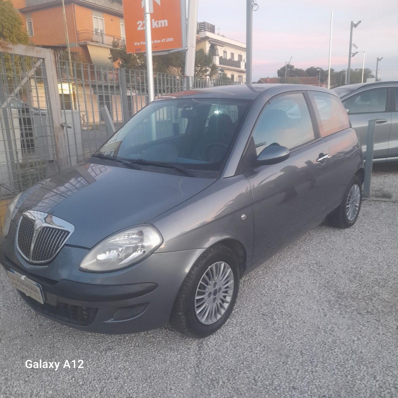 Lancia Ypsilon 1.2 Oro Plus