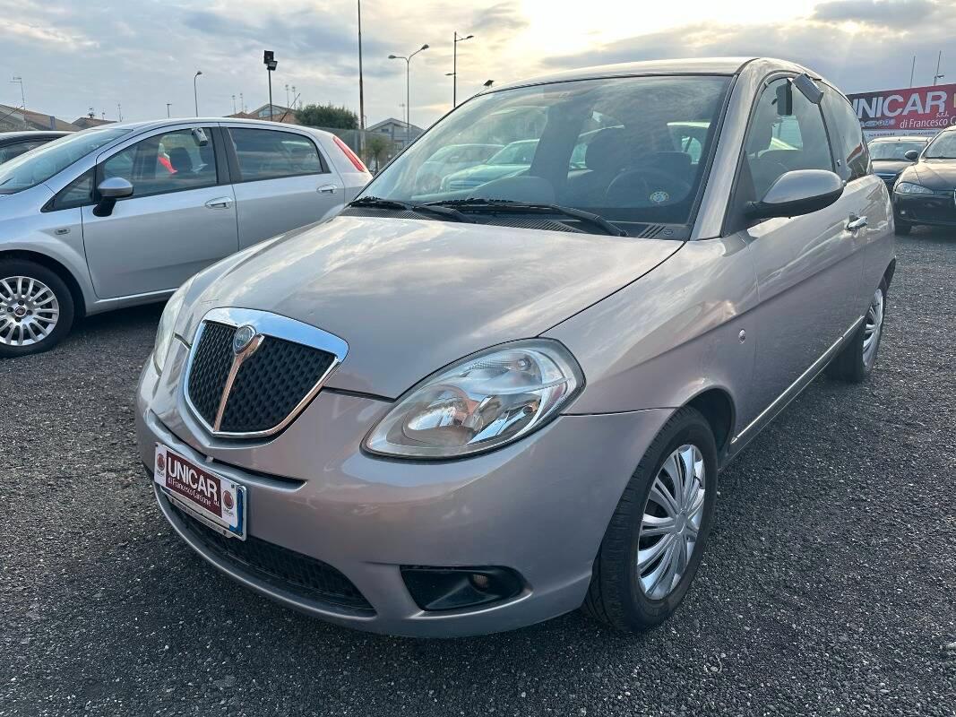 Lancia Ypsilon 1.3 mjt 16v Platino 90cv