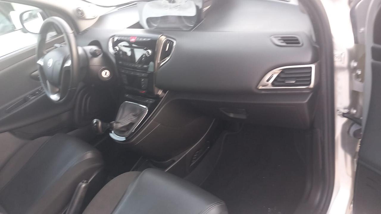 Lancia Ypsilon 1.3 MJT 16V 95 CV 5 porte S&S Platinum