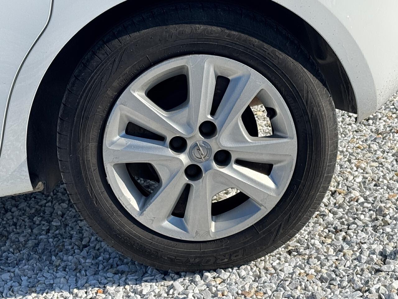 Opel Corsa 1.4 90CV GPL OK NEOPATENTATI